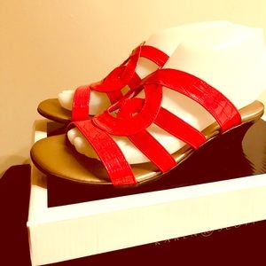 New Karen Scott Emmee Slide Sandals Red